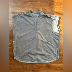 Figs Women’s Gray Scrub Top